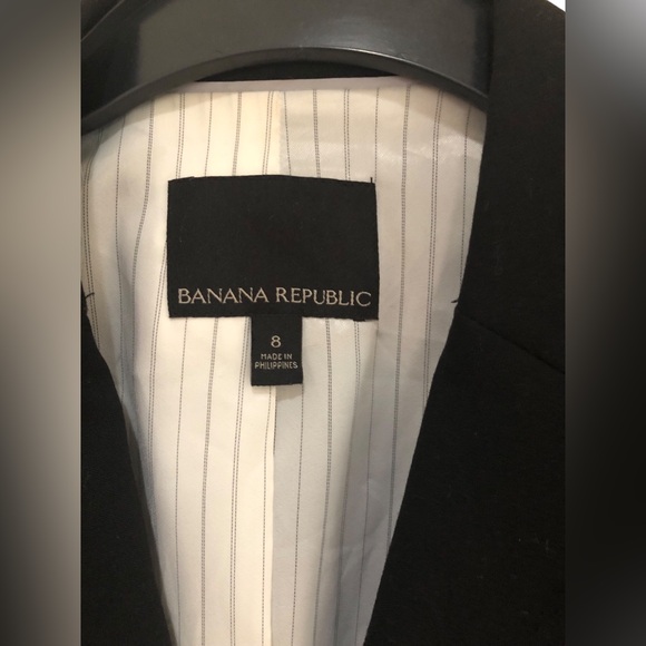 2/$14 ❤️ Banana Republic Black Two Button Blazer Sz 8 - Picture 2 of 6
